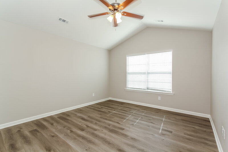 1,830/Mo, 5410 Park Brook Dr Charlotte, NC 28269 Main Bedroom View