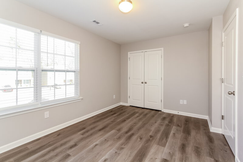 1,830/Mo, 5410 Park Brook Dr Charlotte, NC 28269 Bedroom View 2
