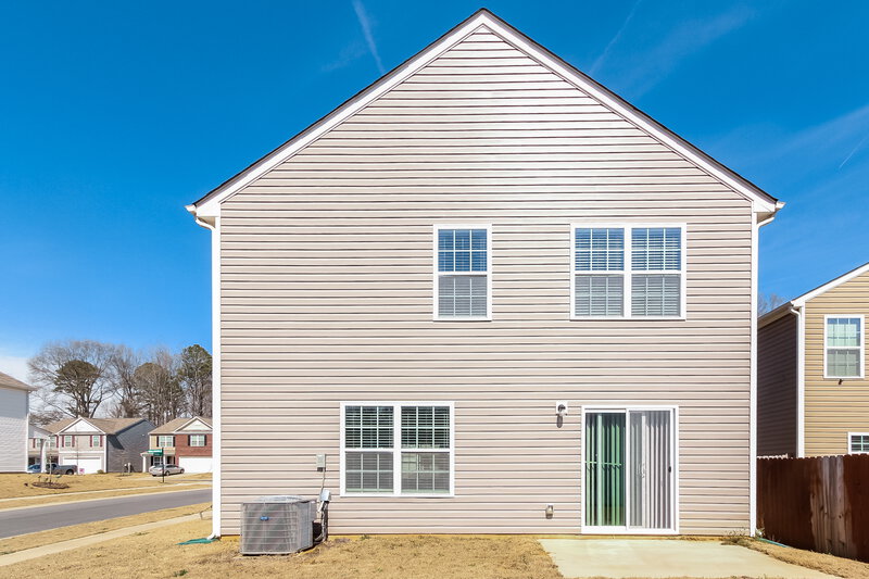 1,830/Mo, 5410 Park Brook Dr Charlotte, NC 28269 Rear View