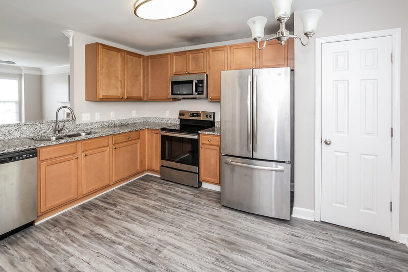 1,700/Mo, 972 Sundance Dr Gastonia, NC 28054 Kitchen View 2