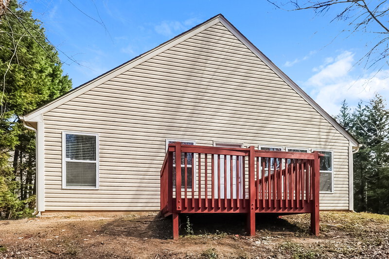 1,850/Mo, 1544 Logan Patrick Court Gastonia, NC 28052 Rear View