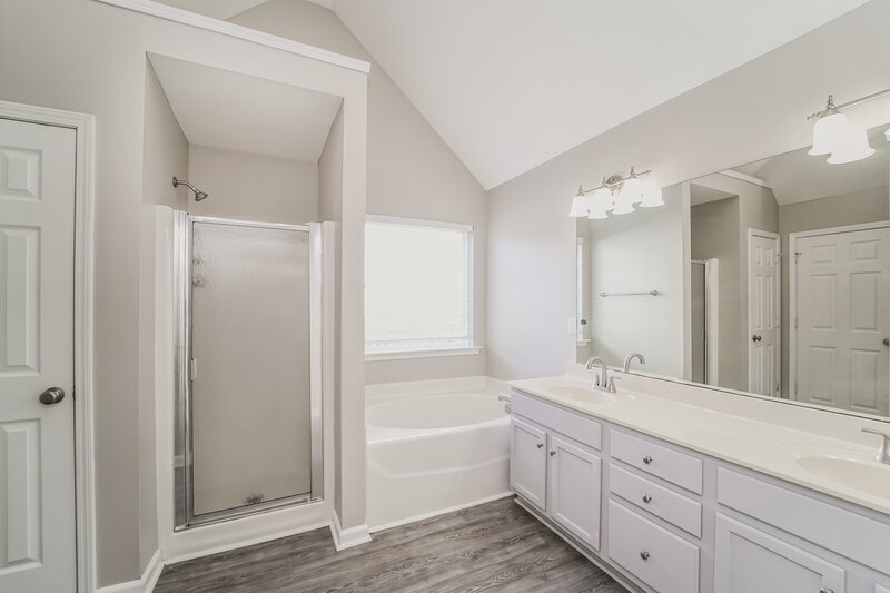 2,160/Mo, 4003 Enderbury Dr Indian Trail, NC 28079 Main Bathroom View