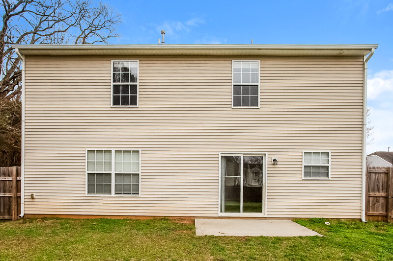 2,170/Mo, 1115 Keener Creek Rd Charlotte, NC 28216 Rear View 2