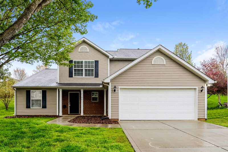 3,130/Mo, 2108 Thorn Crest Dr Waxhaw, NC 28173 External View