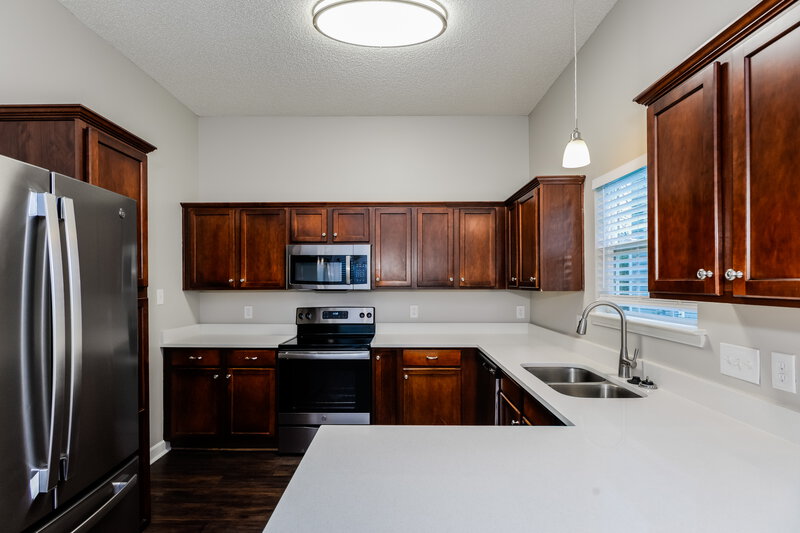 3,130/Mo, 2108 Thorn Crest Dr Waxhaw, NC 28173 Kitchen View 2