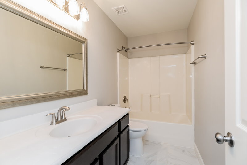 3,130/Mo, 2108 Thorn Crest Dr Waxhaw, NC 28173 Bathroom View