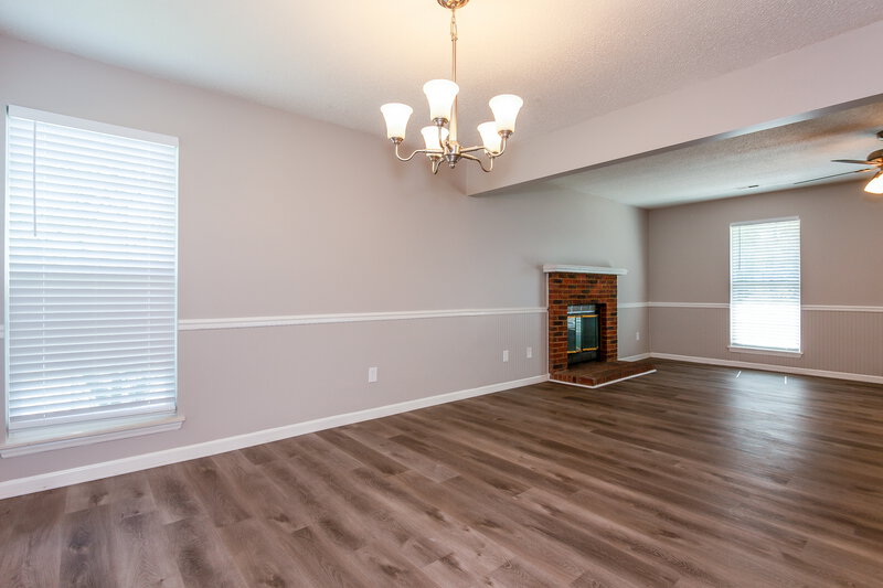 2,315/Mo, 2401 Katherine Kiker Rd Charlotte, NC 28213 Dining Room View 2