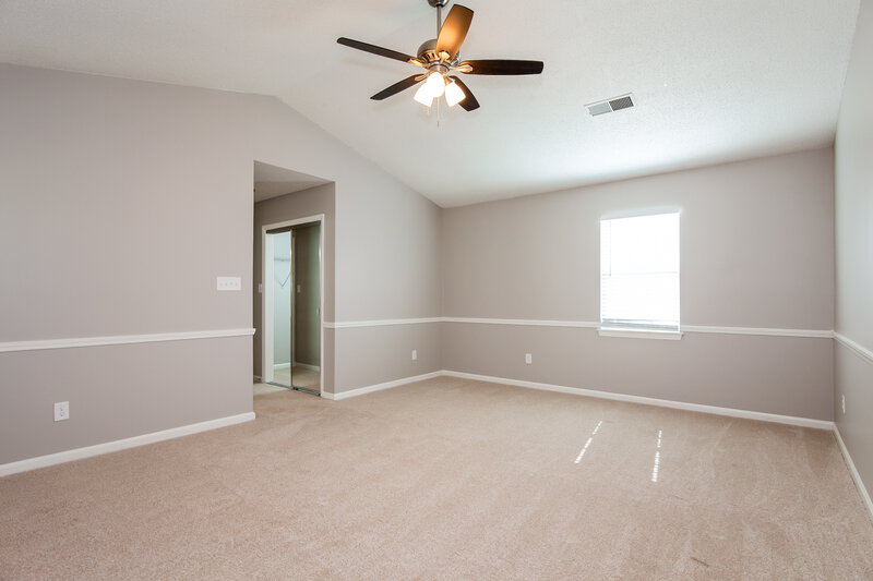 2,315/Mo, 2401 Katherine Kiker Rd Charlotte, NC 28213 Main Bedroom View 2