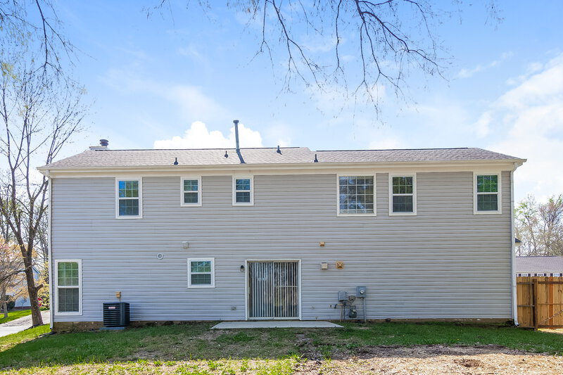 2,315/Mo, 2401 Katherine Kiker Rd Charlotte, NC 28213 Rear View