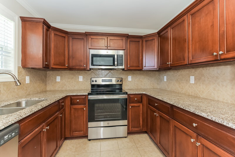 1,755/Mo, 1106 Cason St Belmont, NC 28012 Kitchen View 2