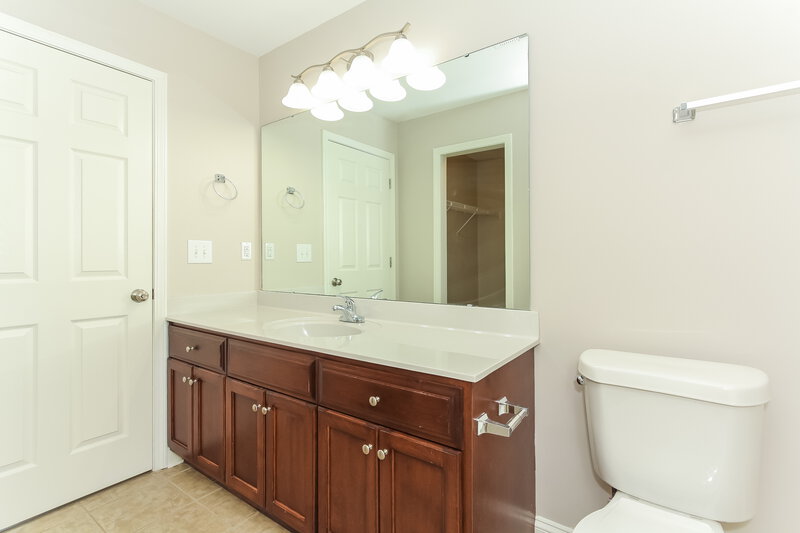 1,755/Mo, 1106 Cason St Belmont, NC 28012 Main Bathroom View