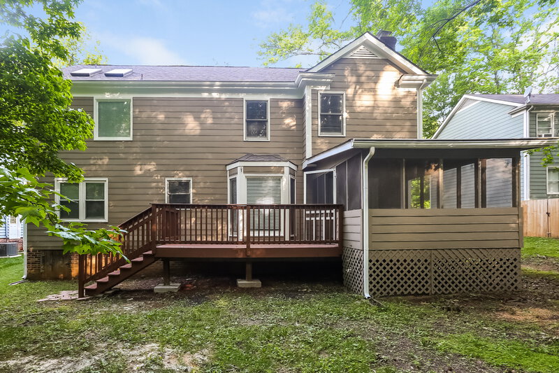 2,315/Mo, 7311 Glen Brook Ln Charlotte, NC 28269 Rear View