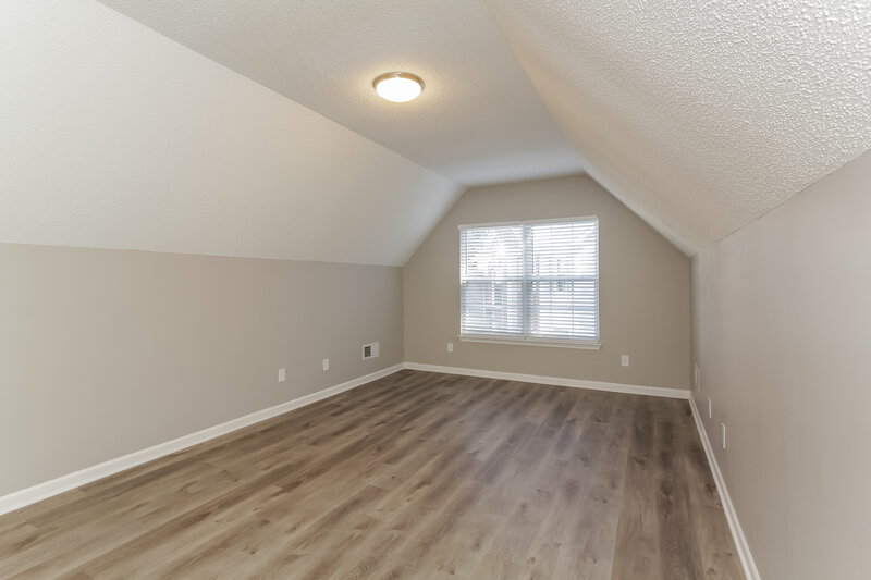 1,995/Mo, 12160 Old Willow Rd Charlotte, NC 28269 Loft View