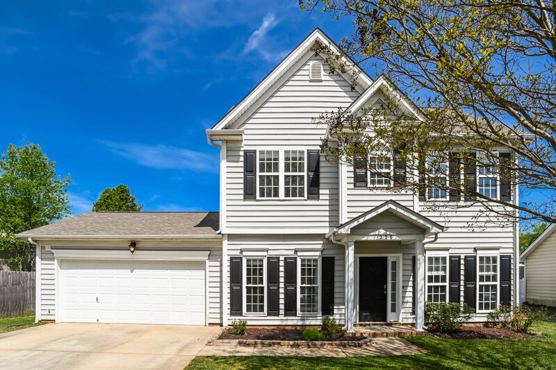 2,100/Mo, 226 Everett Park Dr Mooresville, NC 28115 External View