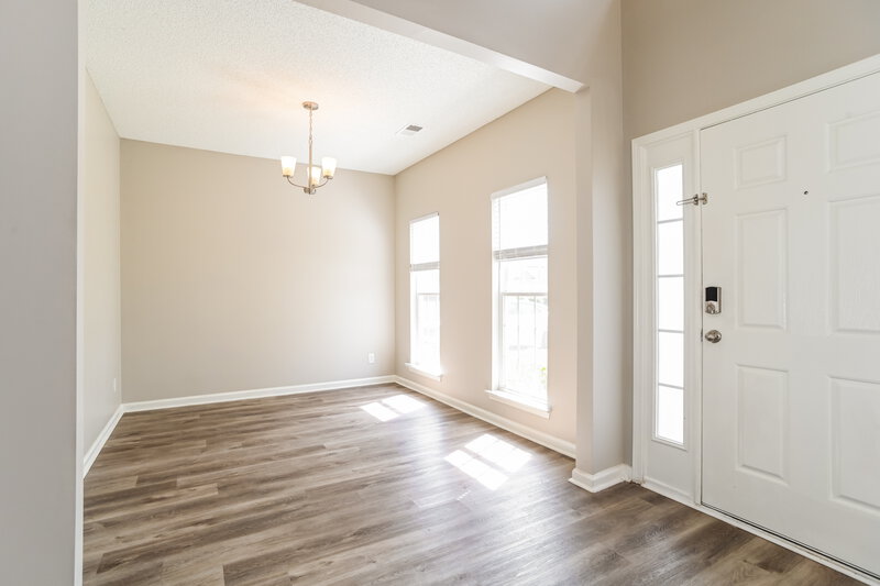 2,100/Mo, 226 Everett Park Dr Mooresville, NC 28115 Foyer View