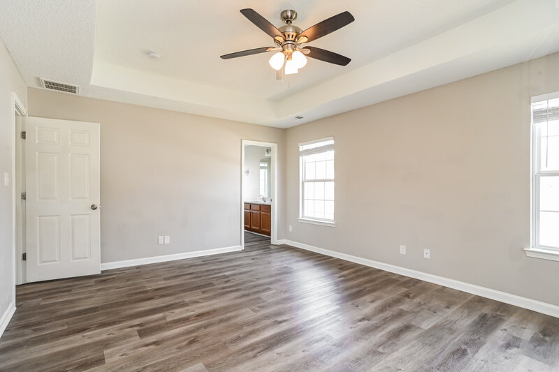 2,100/Mo, 226 Everett Park Dr Mooresville, NC 28115 Main Bedroom View 2