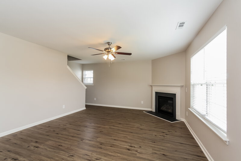 3,980/Mo, 9510 Pond Vista Court Charlotte, NC 28216 Living Room View 2