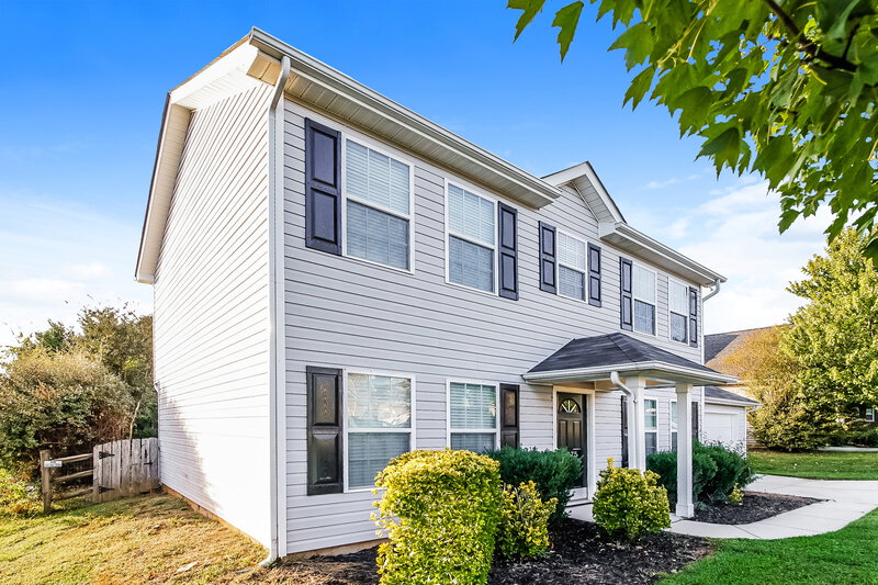 1,895/Mo, 4075 Clover Rd NW Concord, NC 28027 Front View 2