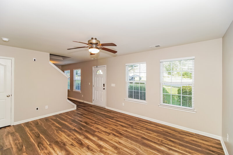 1,895/Mo, 4075 Clover Rd NW Concord, NC 28027 Living Room View