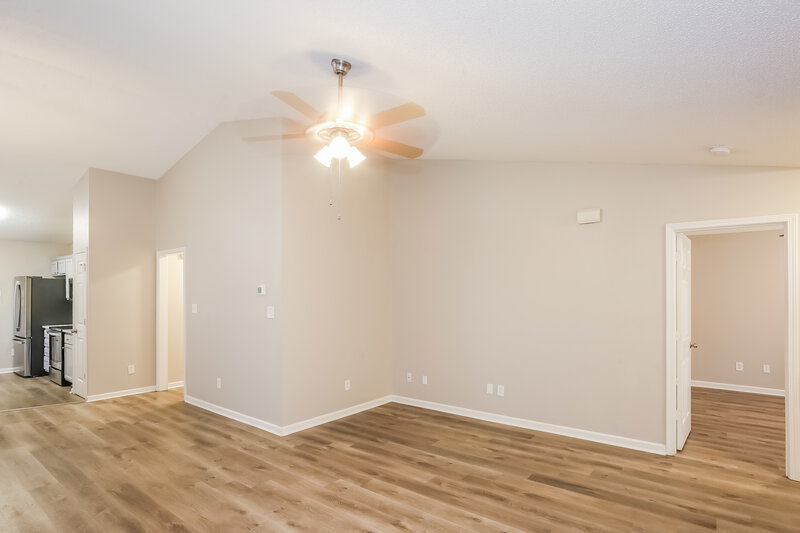 1,800/Mo, 3025 Salmon River Dr Monroe, NC 28110 Living Room View 2