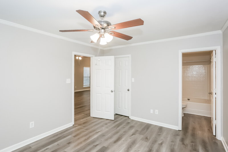 1,800/Mo, 3025 Salmon River Dr Monroe, NC 28110 Main Bedroom View 2