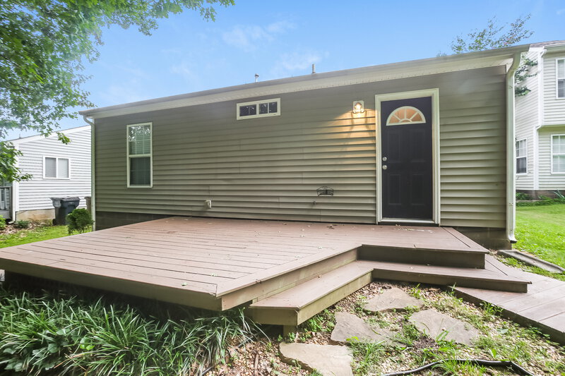 1,800/Mo, 3025 Salmon River Dr Monroe, NC 28110 Rear View 2