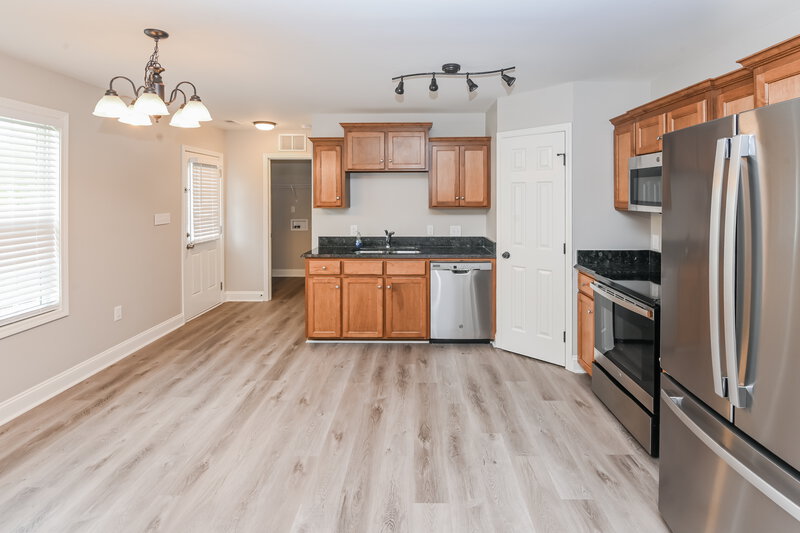 1,775/Mo, 240 Cabarrus Ave E Concord, NC 28025 Dining Room View