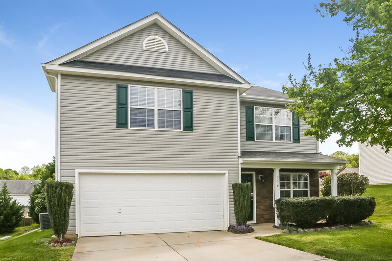 1,920/Mo, 716 Overlook Rd Lowell, NC 28098 Front View