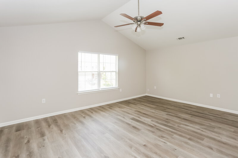 1,920/Mo, 716 Overlook Rd Lowell, NC 28098 Main Bedroom View 2