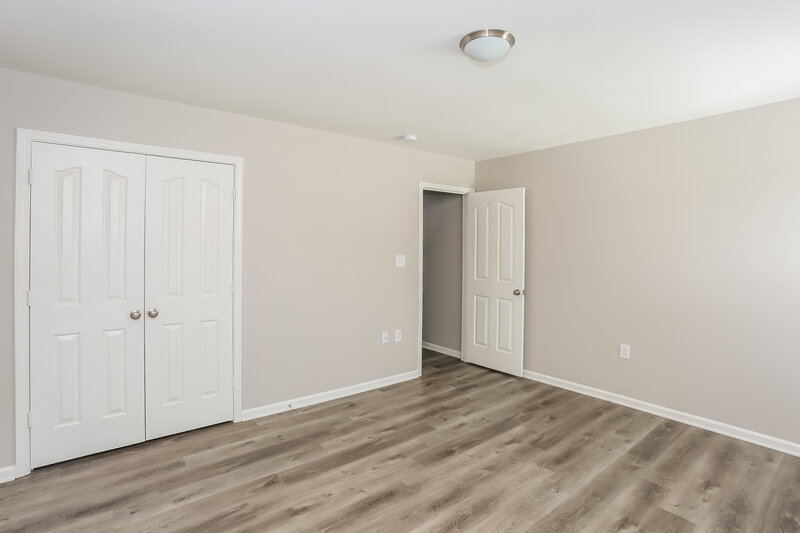 1,920/Mo, 716 Overlook Rd Lowell, NC 28098 Bedroom View