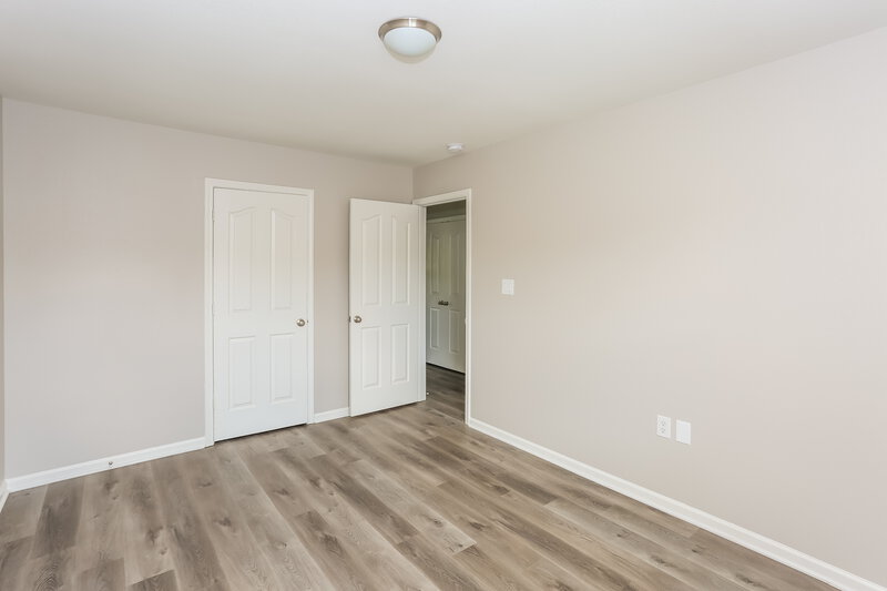 1,920/Mo, 716 Overlook Rd Lowell, NC 28098 Bedroom View 2