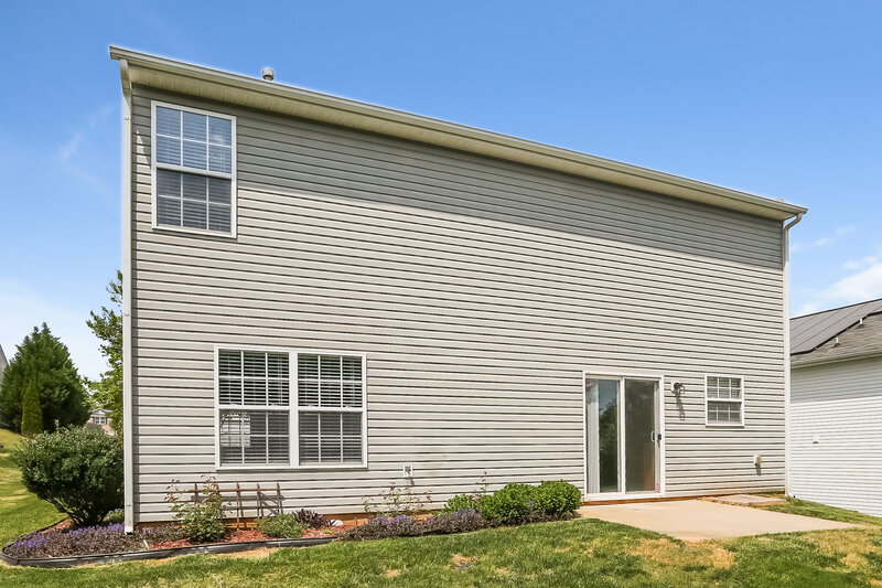 1,920/Mo, 716 Overlook Rd Lowell, NC 28098 Rear View