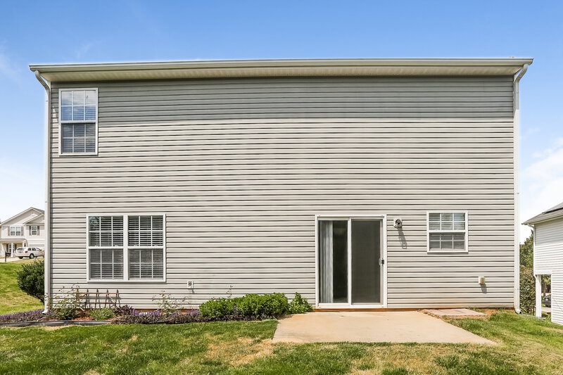 1,920/Mo, 716 Overlook Rd Lowell, NC 28098 Rear View 2