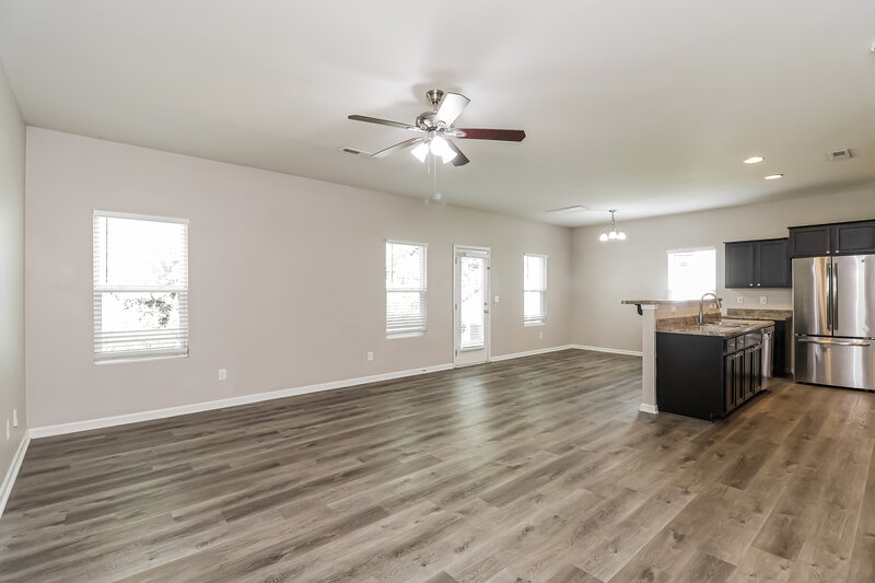 2,080/Mo, 6315 Sydney Mae Charlotte, NC 28262 Family Room View 2