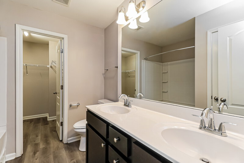 2,080/Mo, 6315 Sydney Mae Charlotte, NC 28262 Main Bathroom View 2