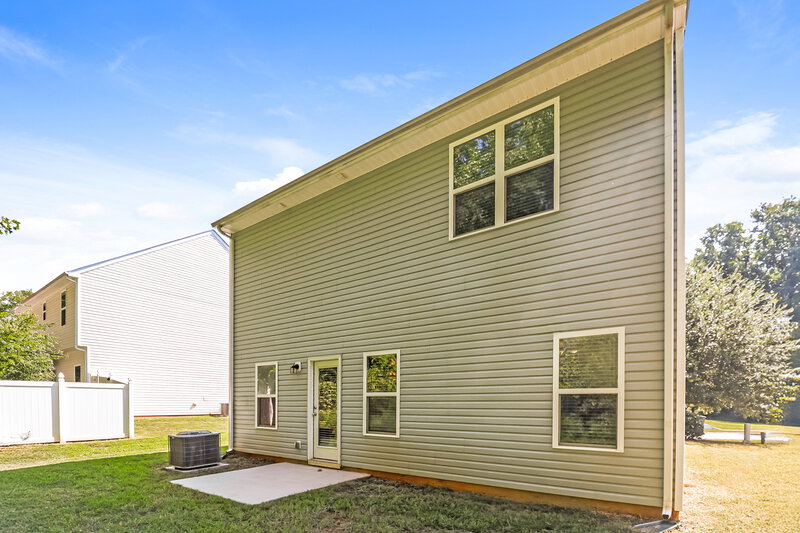 2,080/Mo, 6315 Sydney Mae Charlotte, NC 28262 Rear View