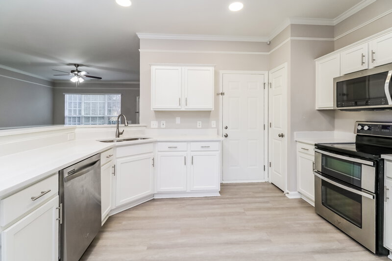 2,120/Mo, 11814 Nestar Pl Charlotte, NC 28273 Kitchen View