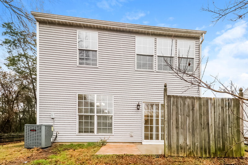 2,120/Mo, 11814 Nestar Pl Charlotte, NC 28273 Rear View