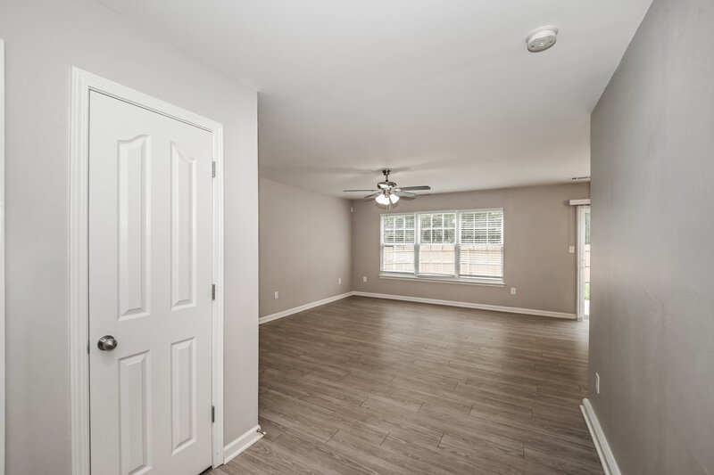 1,980/Mo, 130 Hampshire Dr Mooresville, NC 28115 Living Room View