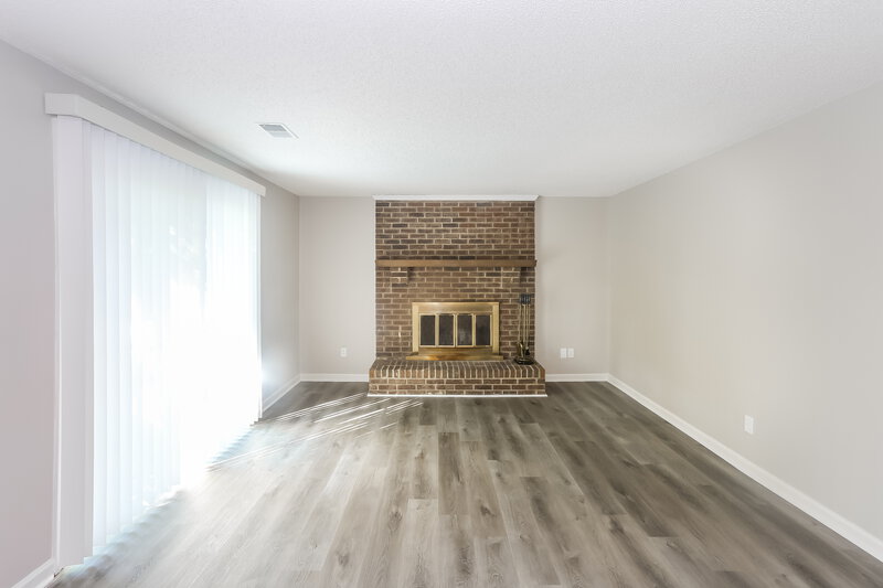 1,825/Mo, 10831 Dungarvon Ct Charlotte, NC 28262 Family Room View