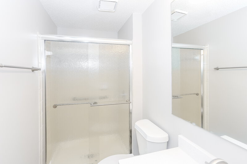 1,825/Mo, 10831 Dungarvon Ct Charlotte, NC 28262 Main Bathroom View