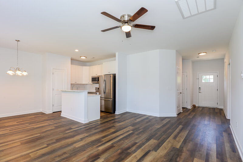1,690/Mo, 109 McLean St Mount Holly, NC 28120 Living Room View