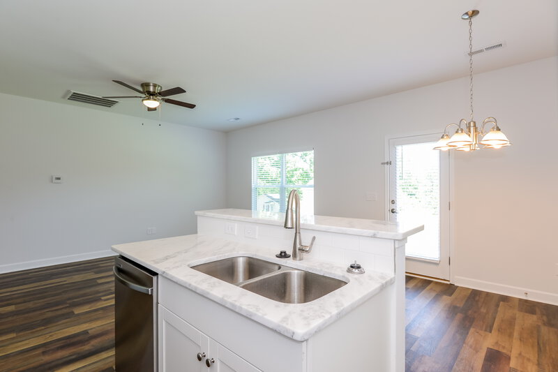 1,690/Mo, 109 McLean St Mount Holly, NC 28120 Kitchen View 3