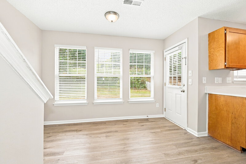 2,060/Mo, 328 Amir Cir Matthews, NC 28105 Dining Room View