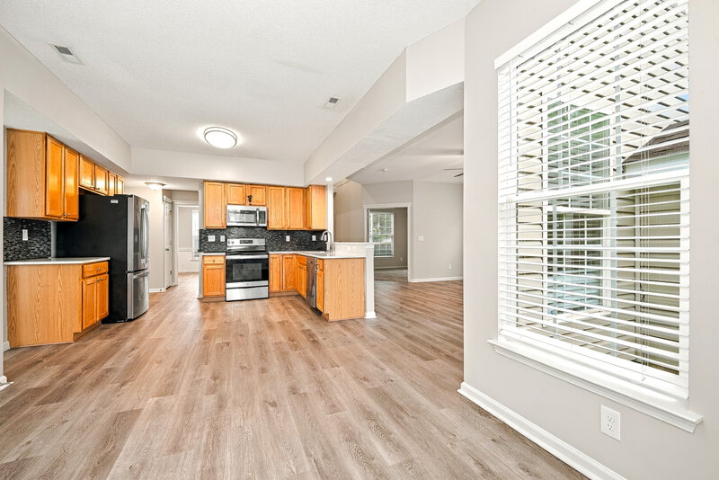 2,295/Mo, 7223 Claiborne Woods Rd Charlotte, NC 28216 Breakfast Nook View