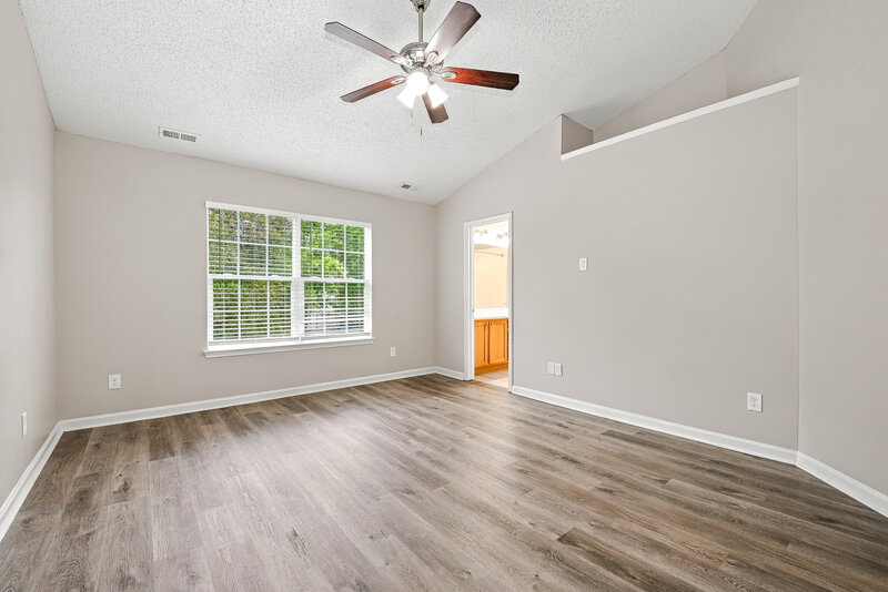 2,295/Mo, 7223 Claiborne Woods Rd Charlotte, NC 28216 Primary Bedroom View