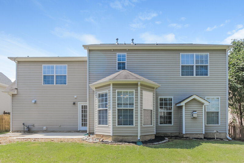 2,325/Mo, 7223 Claiborne Woods Rd Charlotte, NC 28216 Rear View