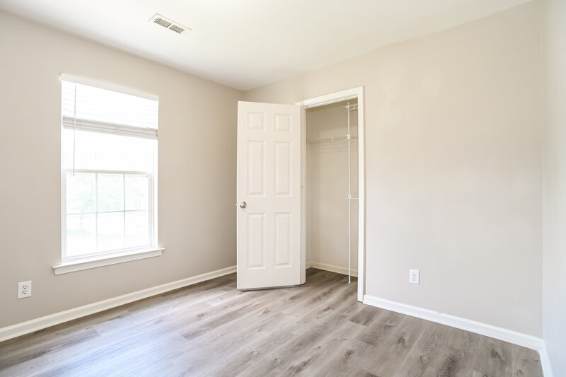 2,150/Mo, 1322 Rumstone Ln Charlotte, NC 28262 Bedroom View