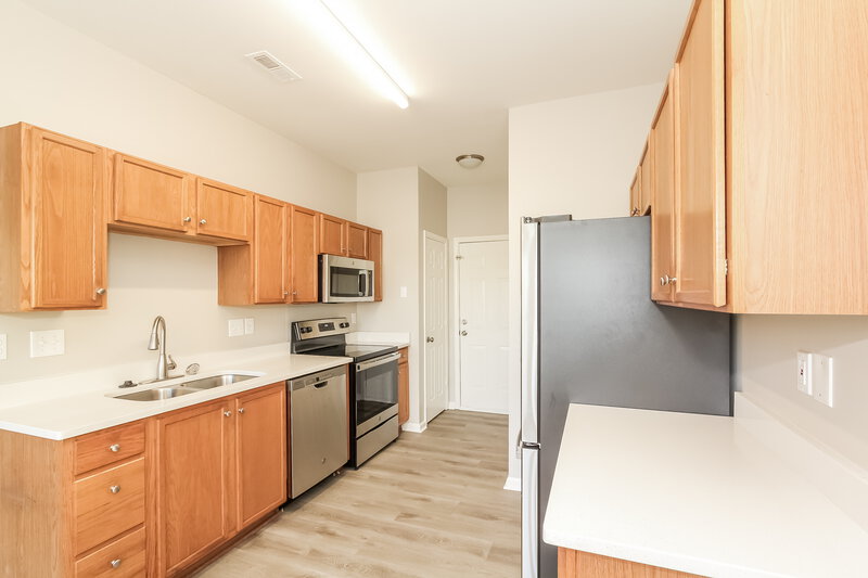 2,680/Mo, 8704 Rozumny Dr Charlotte, NC 28216 Kitchen View