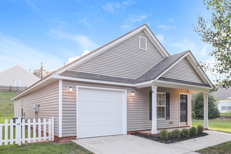 1,790/Mo, 1909 Harrison Park Dr Waxhaw, NC 28173 Front View